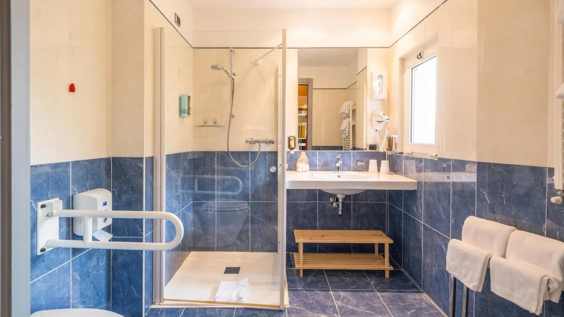 ****  Kriss Internazionale Hotel Bardolino Italy