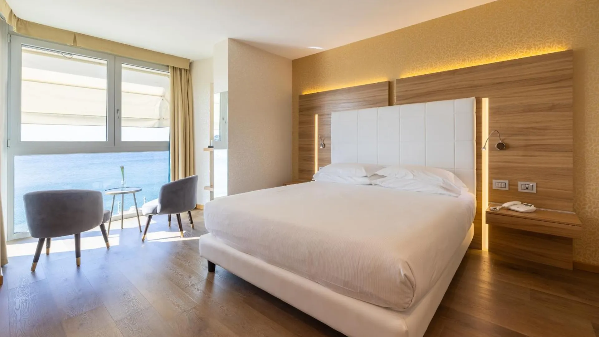 Kriss Internazionale Hotel Bardolino