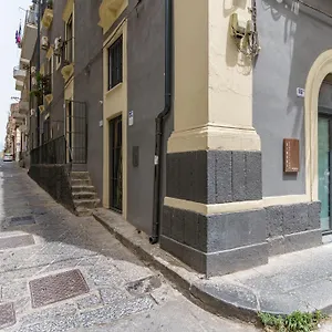 Dimore Sangiuliano Italien
