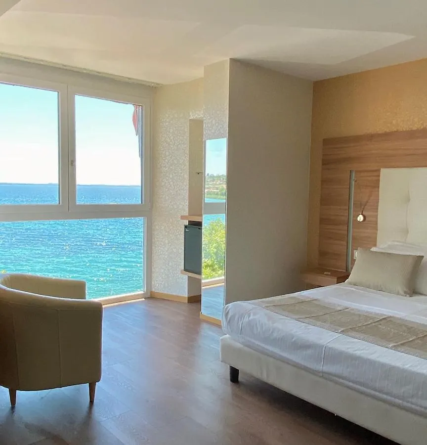 Kriss Internazionale Hotel Bardolino