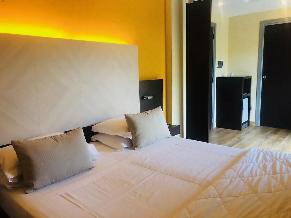 Kriss Internazionale Hotel Bardolino 4*,  Italy