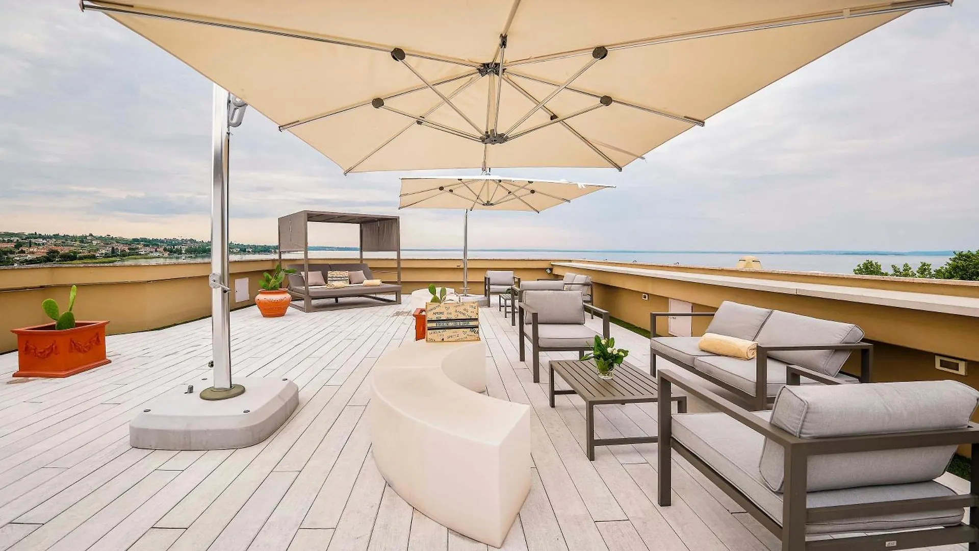 Kriss Internazionale Hotel Bardolino