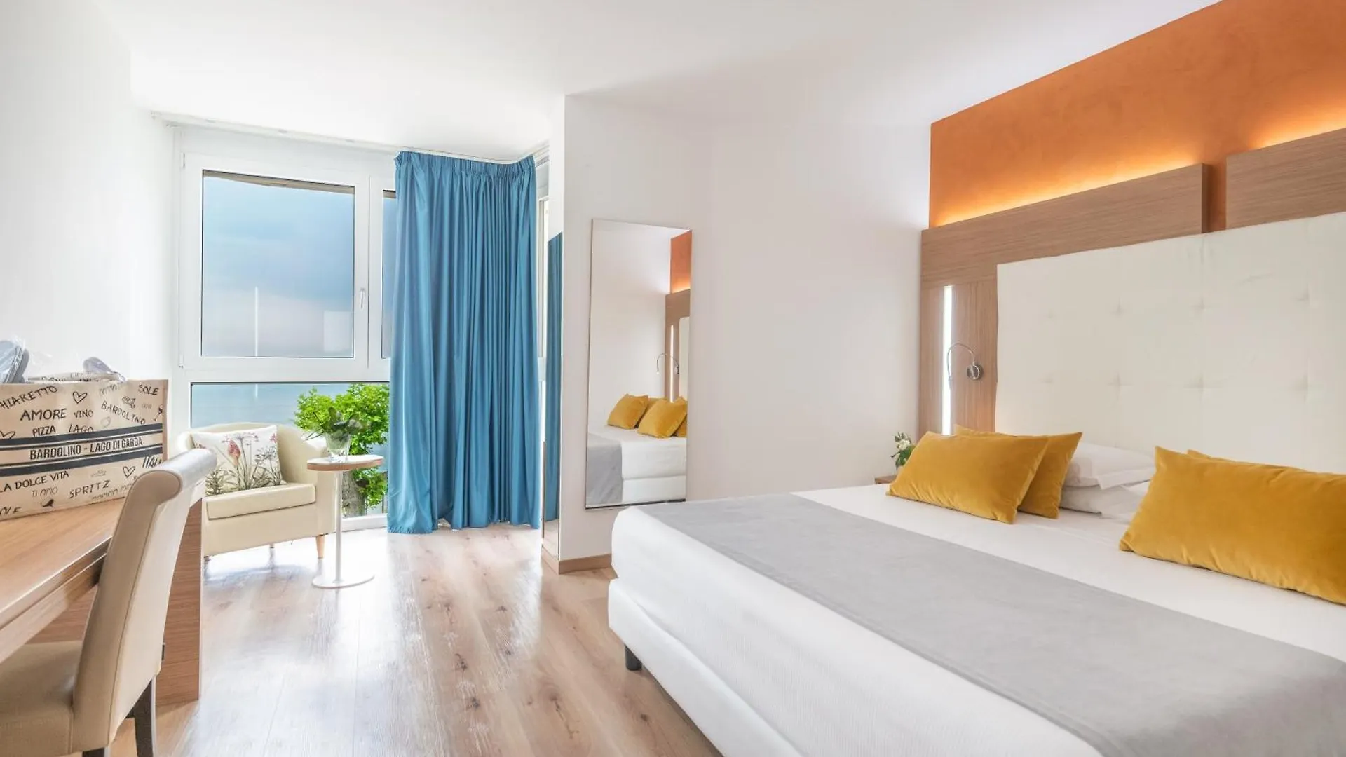 Kriss Internazionale Hotel Bardolino Italy