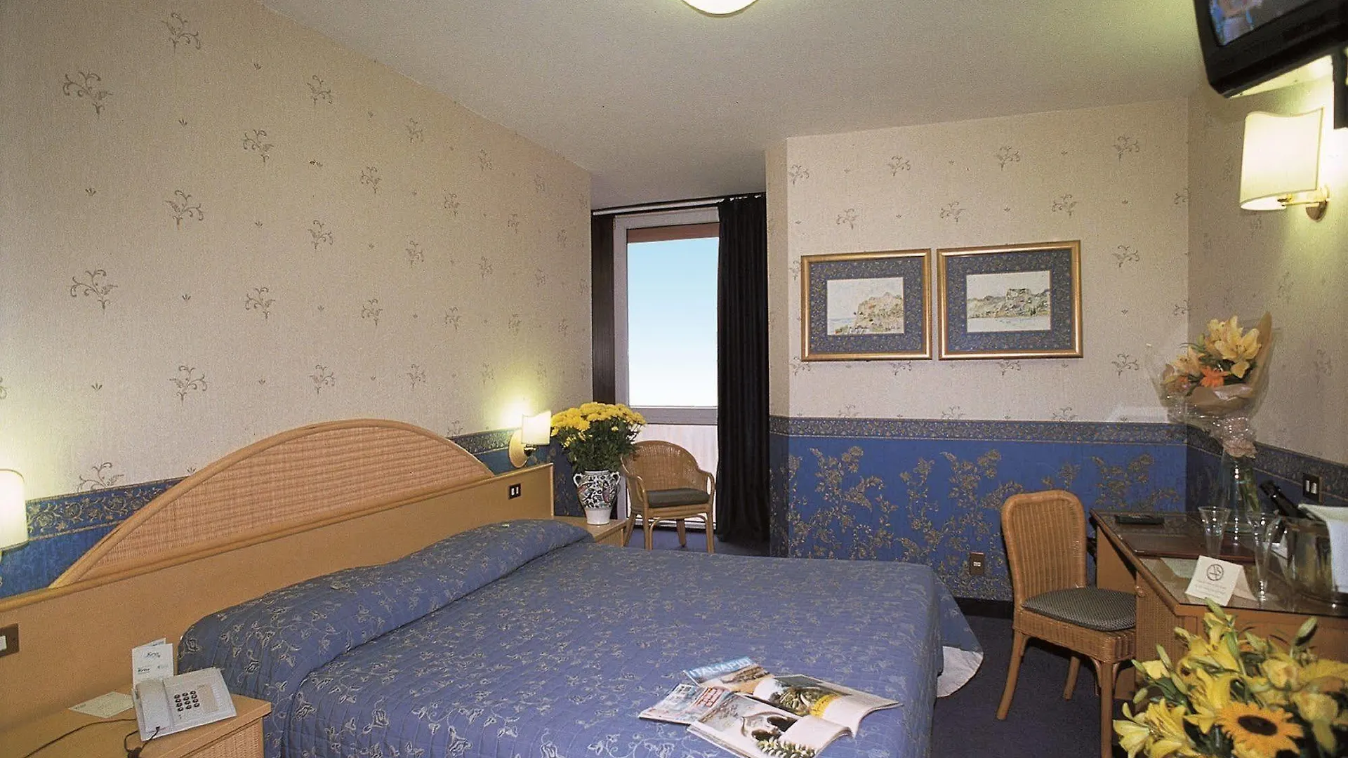 Kriss Internazionale Hotel Bardolino 4*,  Italy